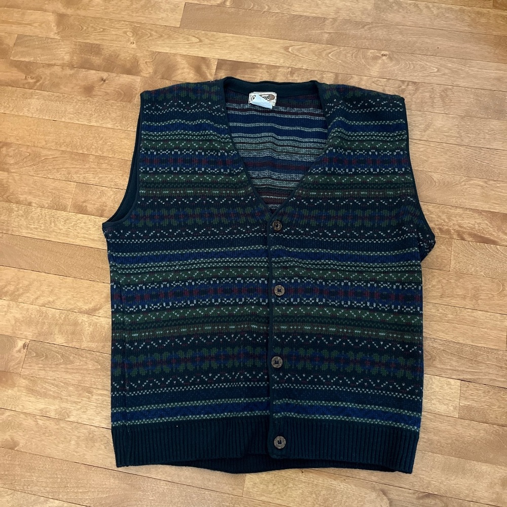Men's Vintage V-Neck Sweater Vest - Multicolor Pattern